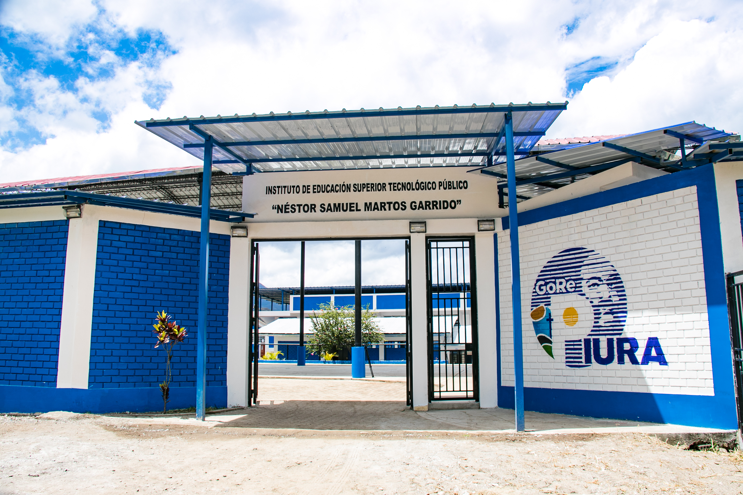 Fachada del Instituto