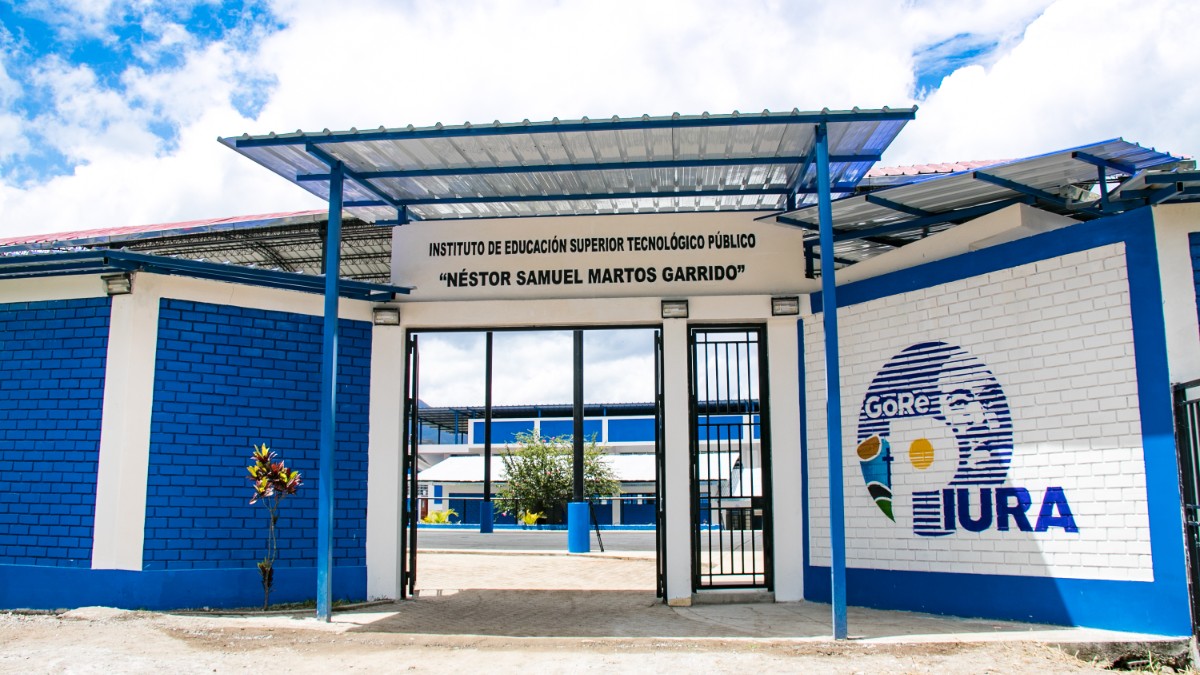 Vista del campus IESTP Néstor Martos